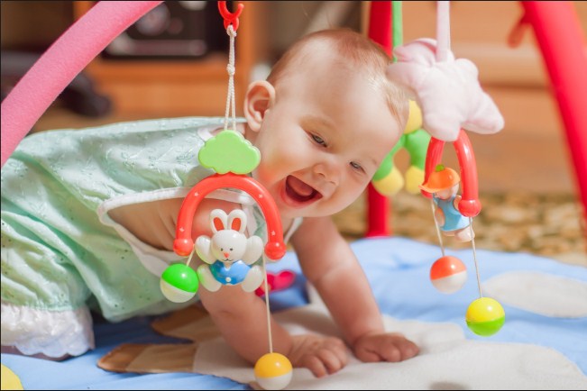 Tips Membuat Bayi Cerdas Untuk Tumbuh Kembang Bayi