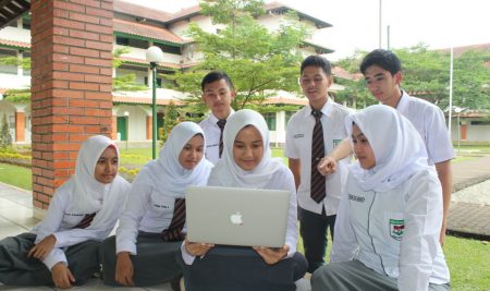 islamic boarding school terbaik